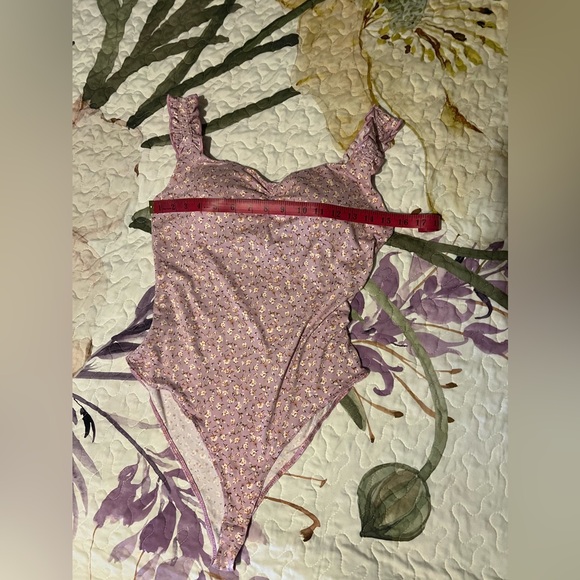 NEW LAVENDER FLORAL BODYSUIT - Picture 6 of 7